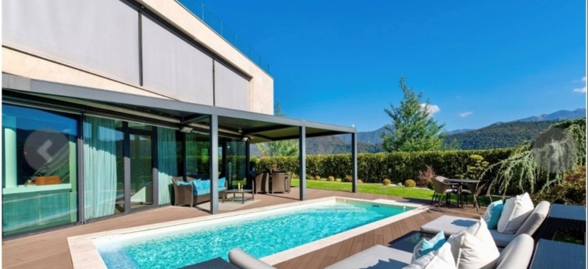 SENIOR LUXUS APARTMENT GARDEN SWIMMING POOL 